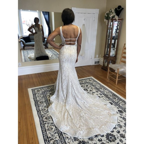 Calla Blanche Connie 18108 Wedding Gown Size 8 - Picture 5 of 11